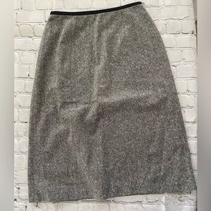 EUC LL Bean Wool Skirt Size 4